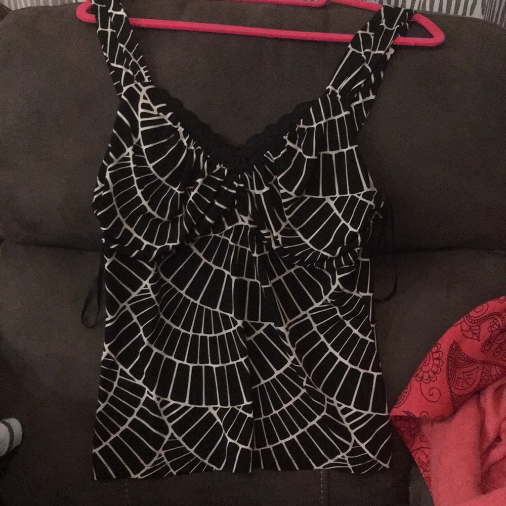 White House black market top